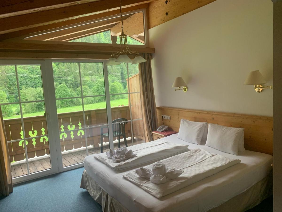 Alpenhof Hotel 3*